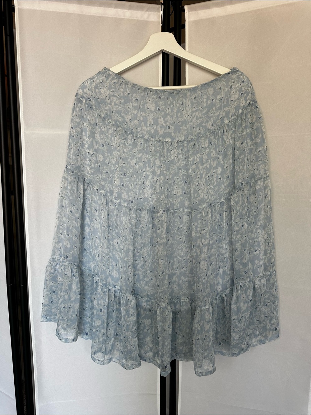 Ralph Lauren Blue Floral Tiered Chiffon Skirt Lined size 4